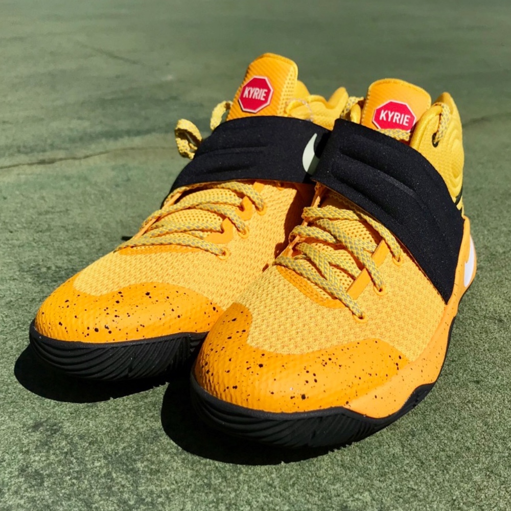 Nike Kyrie 2 School Bus Grade School Shoes